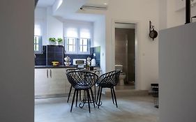 Ifaistos Luxury Flat Psyrri Square